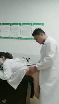 Tăng ca cùng em y tá